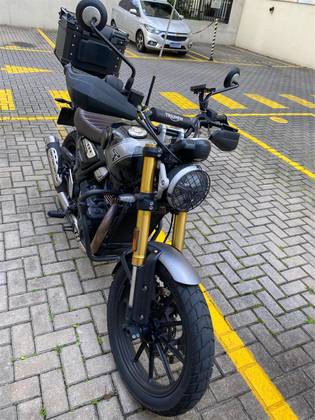 TRIUMPH SCRAMBLER 400 X 